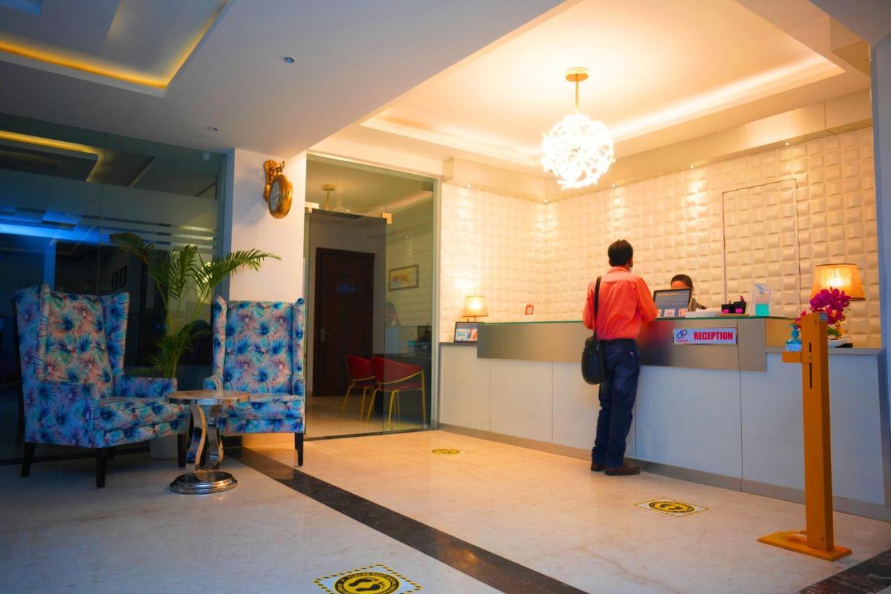 Hotel The Vegas By De Pavilion, Delhi Airport